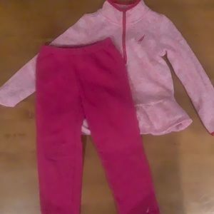 Super cute Nautica girls sweats set!